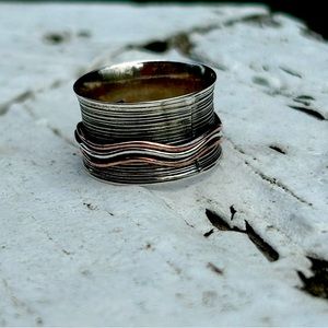 925 Spinner Ring. Size 8 - 8 1/4